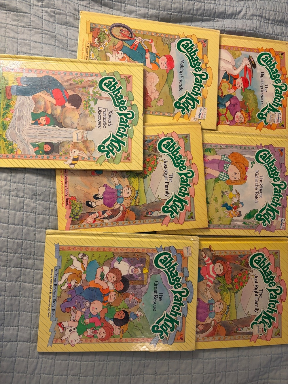 Yellow Storybook Set – Classic Illustrated Tales